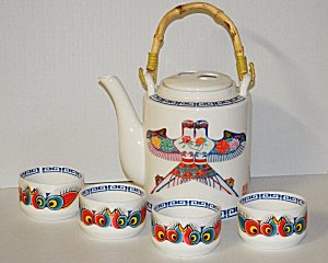 Tee-Service: Hochzeits-Schwalben / Tea Set:
                  Wedding-Swallows